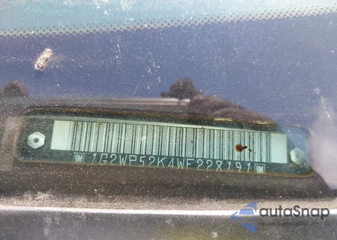 1998 Pontiac Grand Prix Gt z USA, uszkodzony, nr VIN 1G2WP52K4WF228191